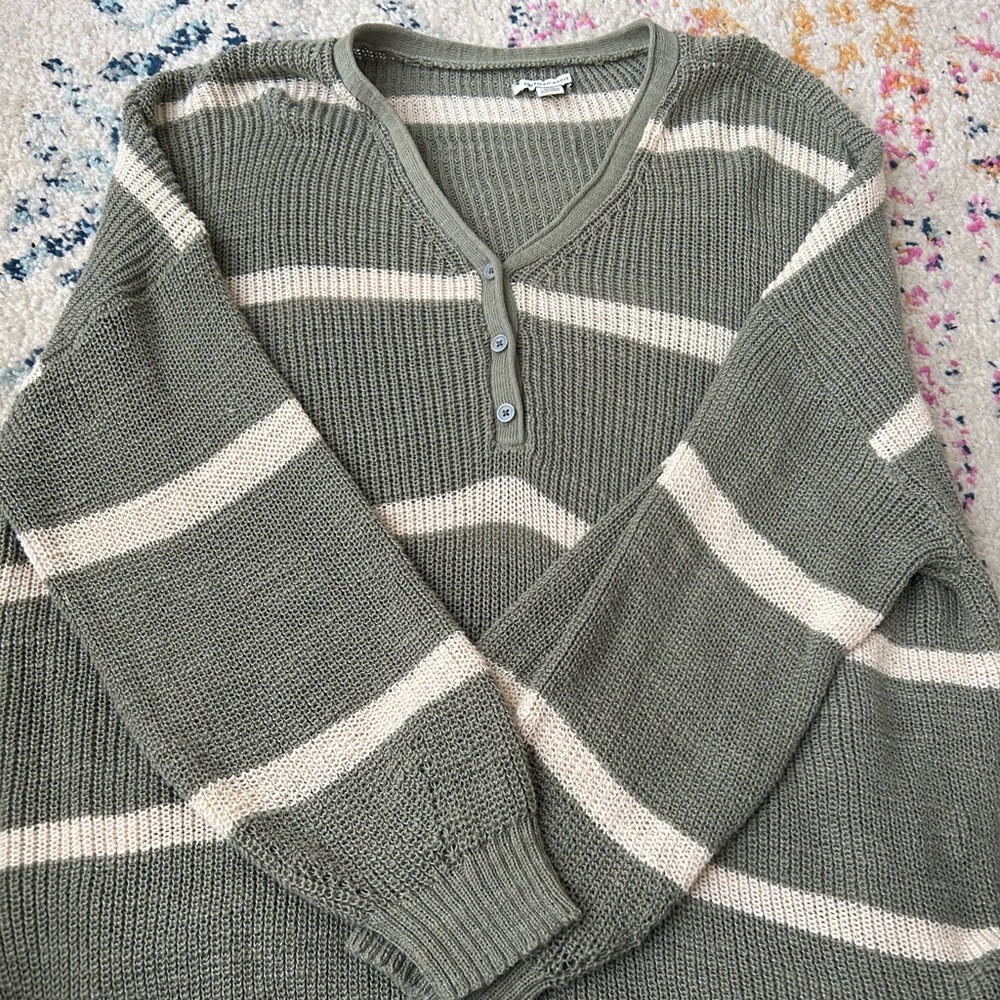 American Eagle oversized sweater